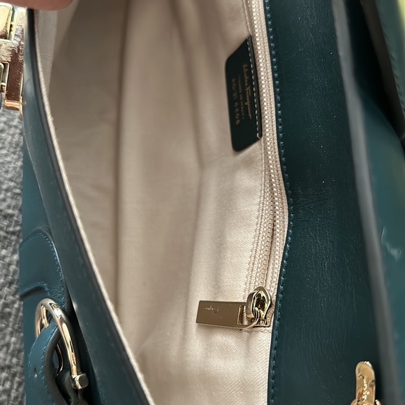 Vintage Salvatore Ferragamo shoulder bag - Picture 6 of 14